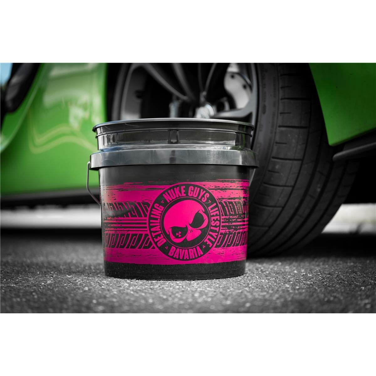 Nuke Guys Wheels Bucket 3,5 Gallonen GritGuard Eimer für die Felgenreinigung